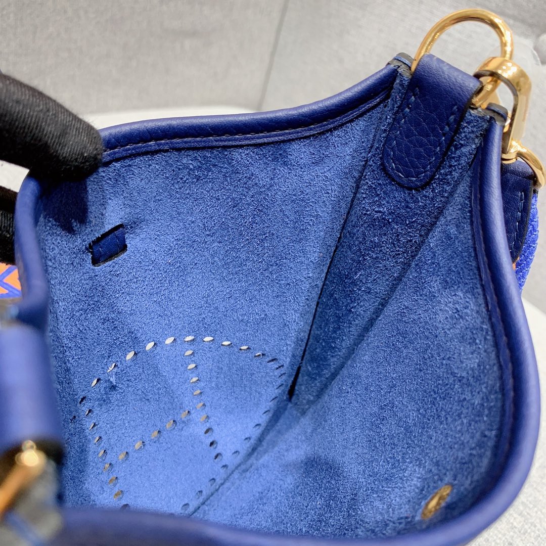 에르메스 미니 에블린16 사파이어블루 금장 끌레망스 가죽